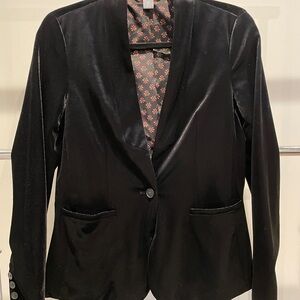 Old Navy black velvet blazer